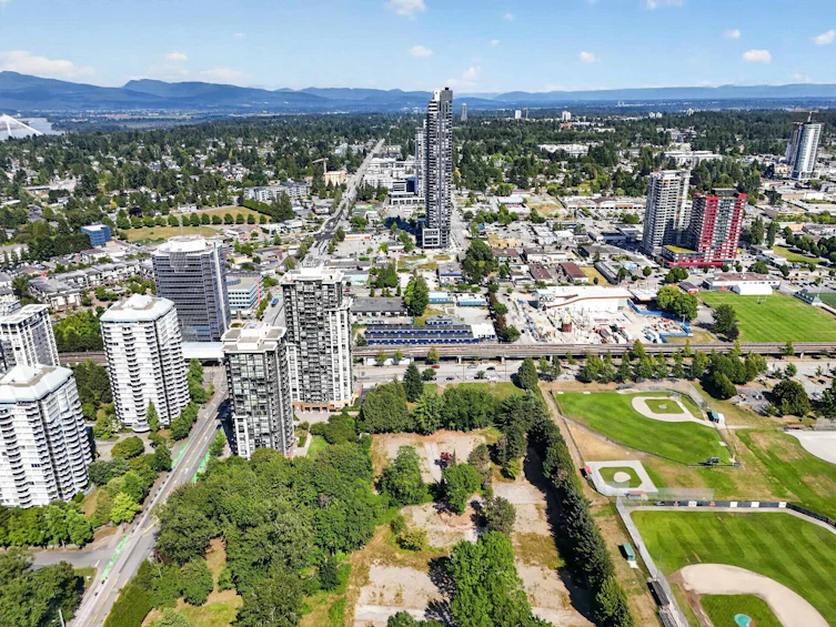 2302-10777 University Drive, Surrey, BC, V3T 0E6 - 27