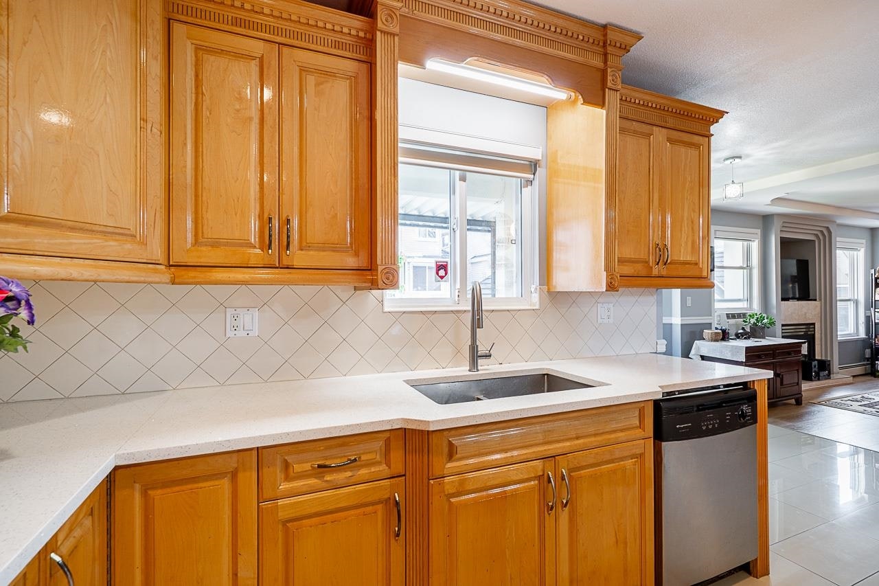 12608 67a Avenue, Surrey, BC, V3W 1G3 - 14