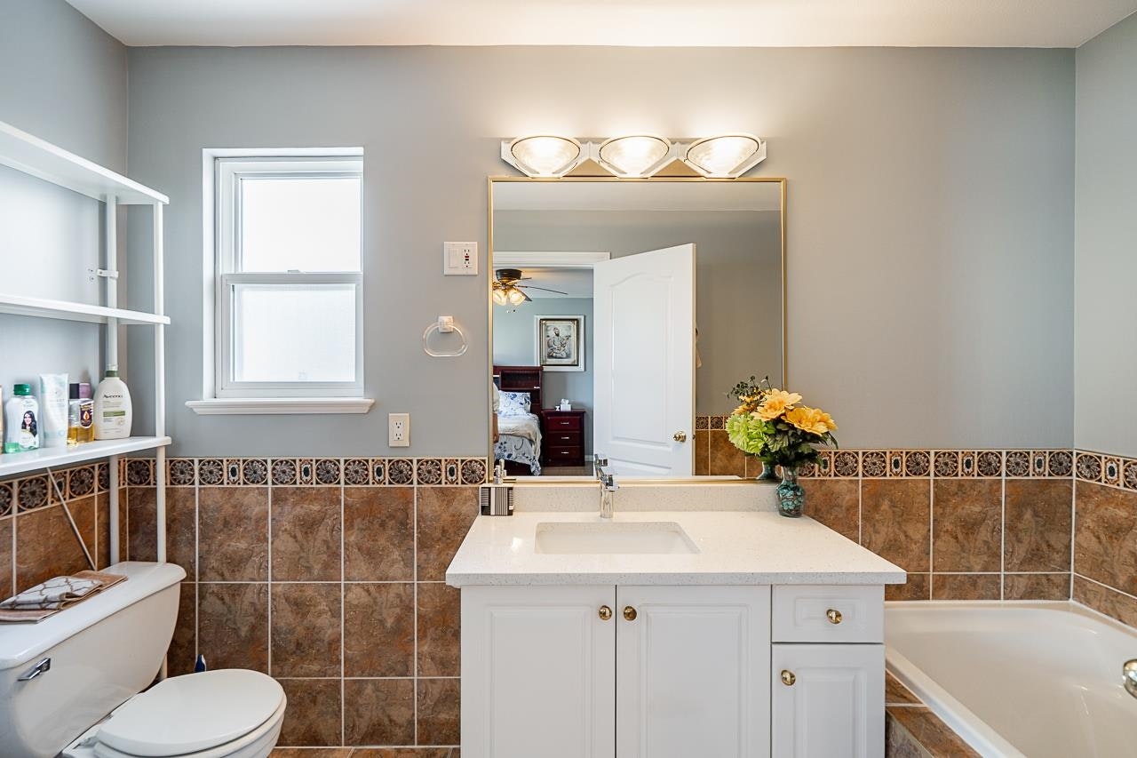 12608 67a Avenue, Surrey, BC, V3W 1G3 - 25