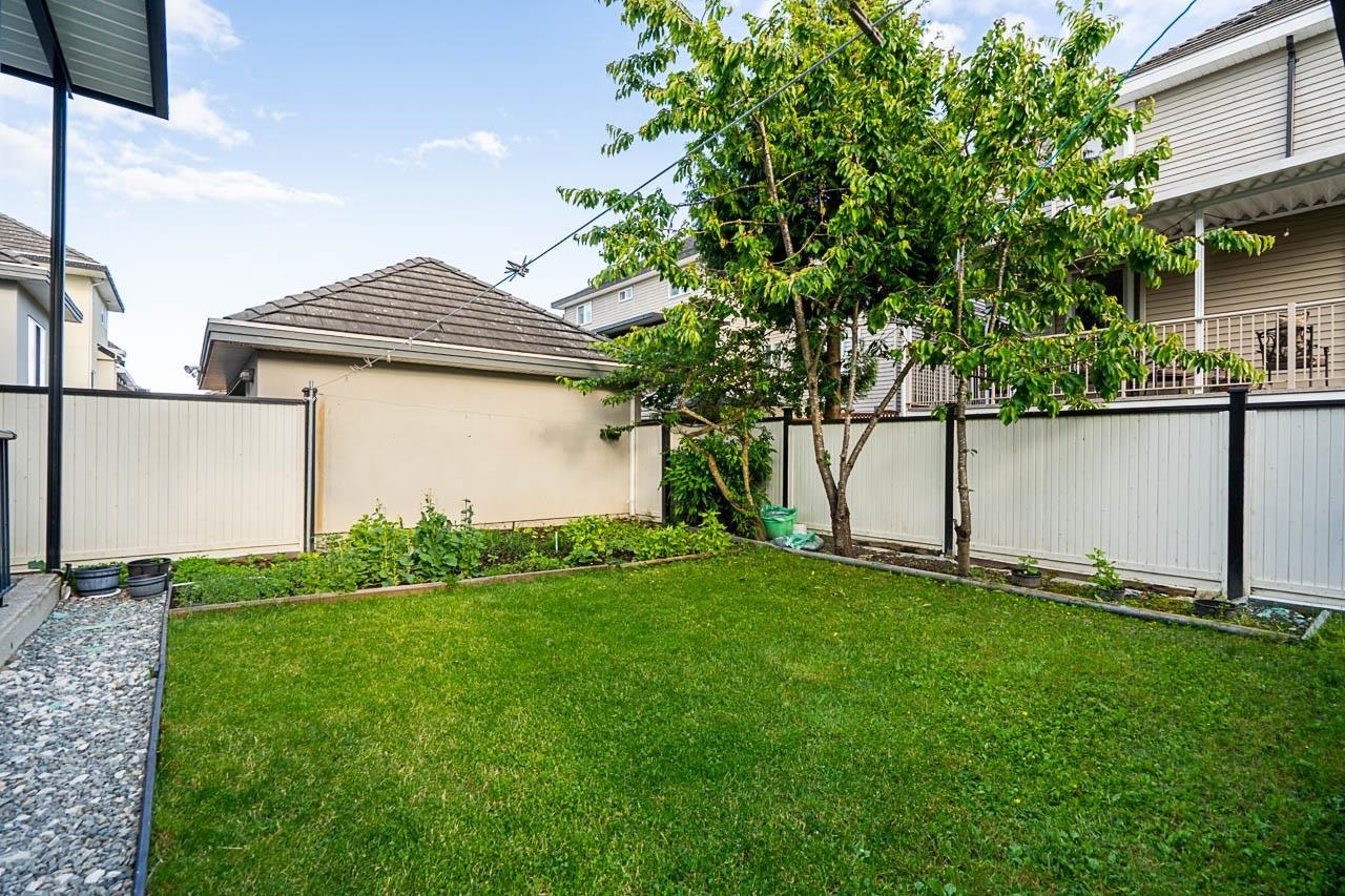 12608 67a Avenue, Surrey, BC, V3W 1G3 - 36
