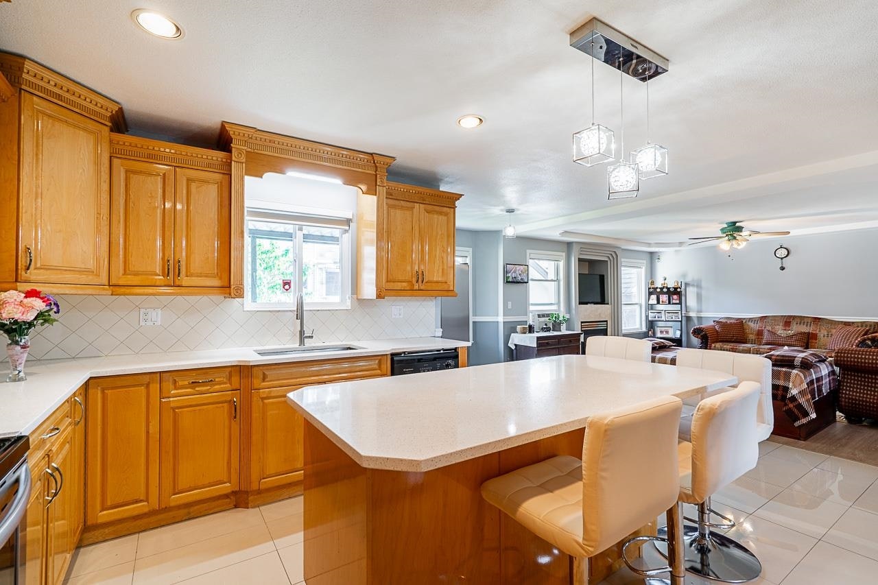 12608 67a Avenue, Surrey, BC, V3W 1G3 - 13