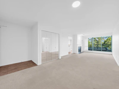 807-6611 Southoaks Crescent - 3