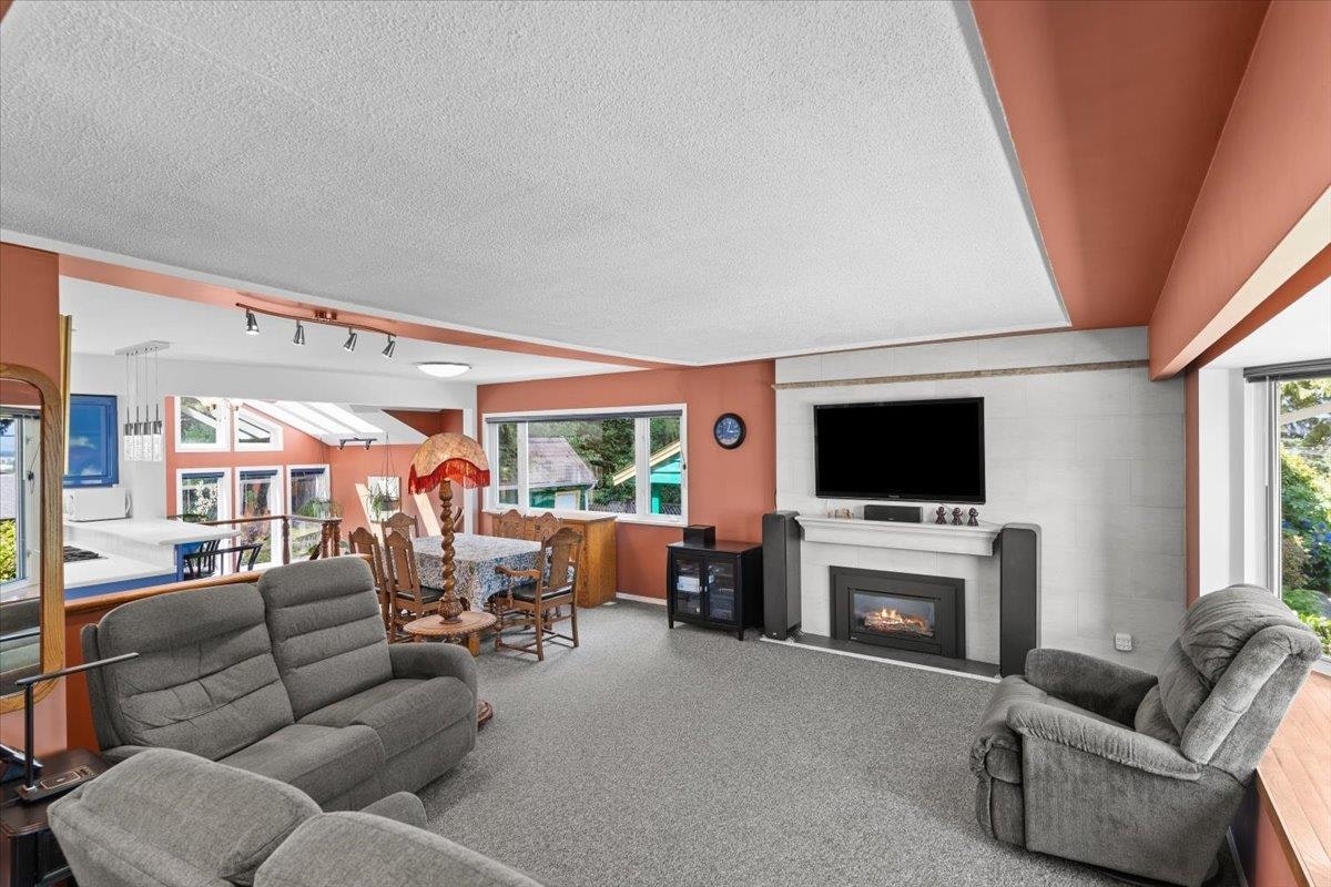 1866 Eastern Drive, Port Coquitlam, BC, V3C 2T6 - 13