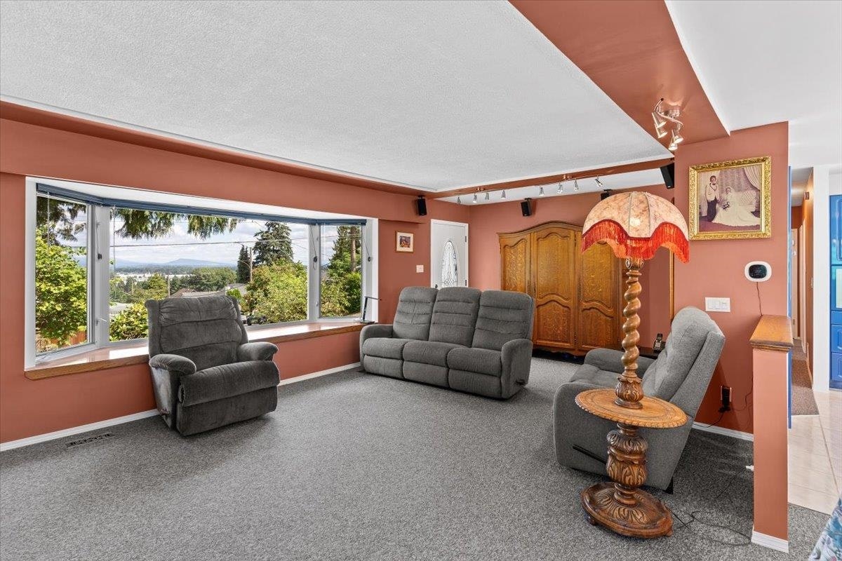 1866 Eastern Drive, Port Coquitlam, BC, V3C 2T6 - 12