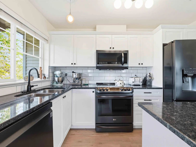 410-19340 65 Avenue, Surrey, BC, V4N 0A3 - 14