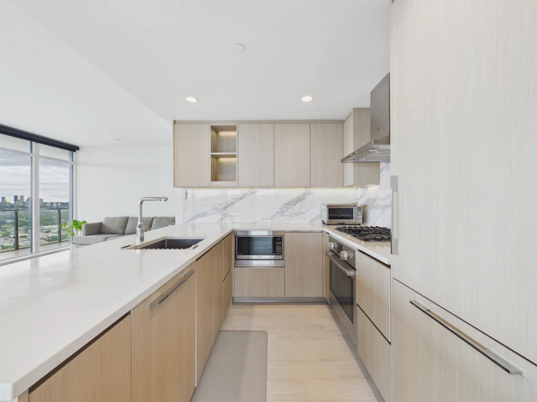 4906-4880 Lougheed Highway, Burnaby, BC, V5C 0N1 - 14