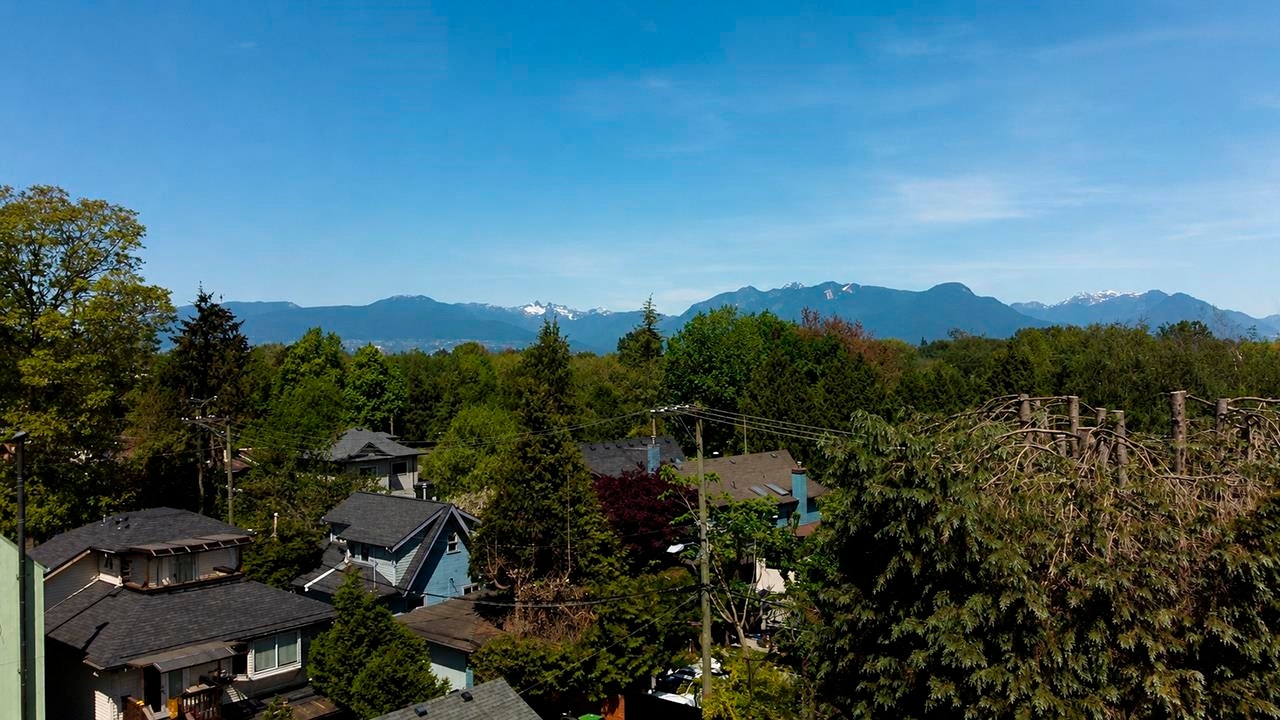 2137 20th Avenue, Vancouver, BC, V5N 2L4 - 22