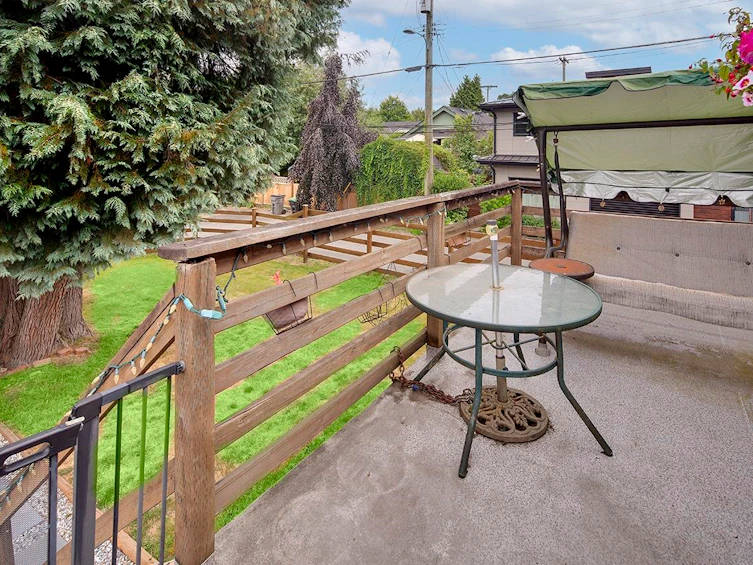 2137 20th Avenue, Vancouver, BC, V5N 2L4 - 10