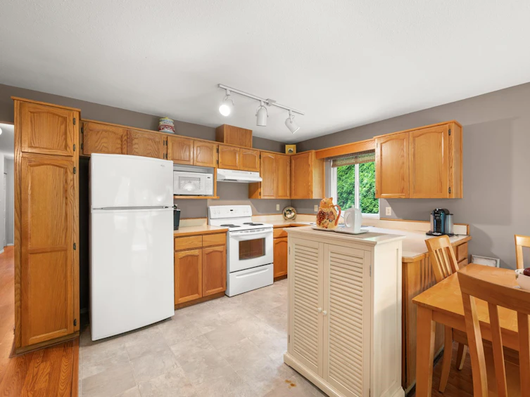30950 Gardner Avenue, Abbotsford, BC, V2T 5E4 - 11