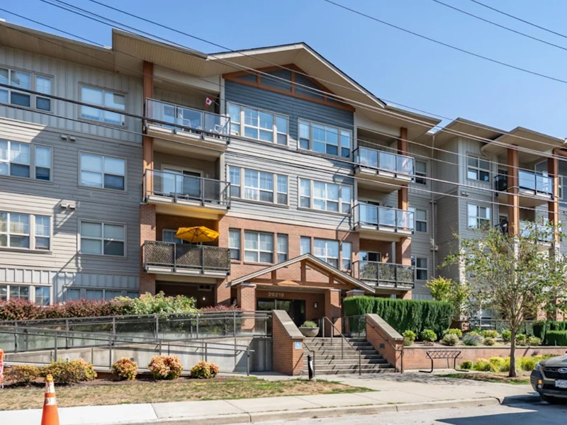 403 - 20219 54a Avenue, Langley BC V3A 0C7