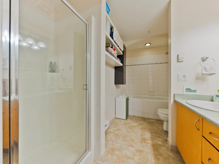 207-33485 South Fraser Way, Abbotsford, BC, V2S 8P9 - 19