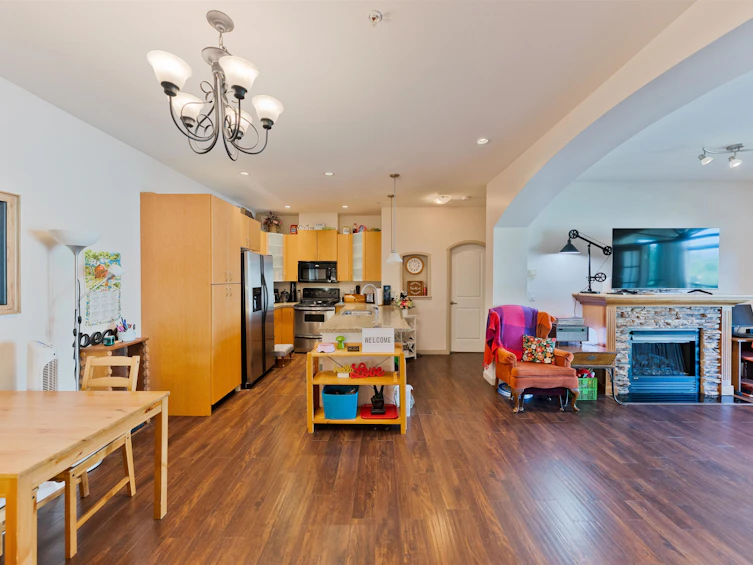207-33485 South Fraser Way, Abbotsford, BC, V2S 8P9 - 7