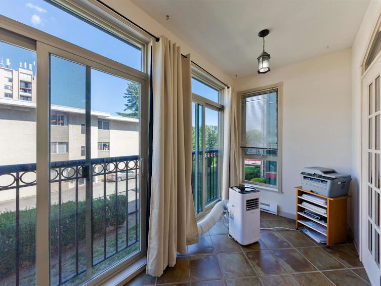 207-33485 South Fraser Way, Abbotsford, BC, V2S 8P9 - 30