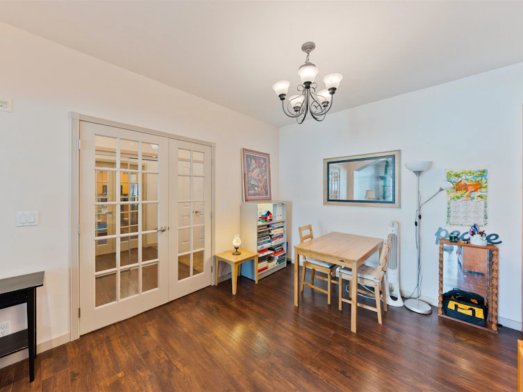 207-33485 South Fraser Way, Abbotsford, BC, V2S 8P9 - 8