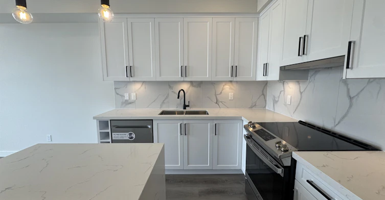 512-12143 223 Street, Maple Ridge, BC, V2X 4R1