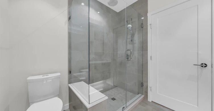 2101-128 W 15th Street, North Vancouver, BC, V7M 1R5 - 12