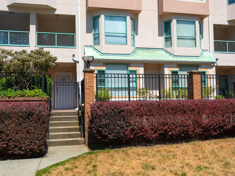 108E-3081 Glen Drive, Coquitlam, BC, V3B 2P8 - 3