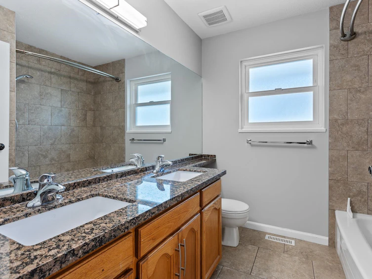 1252 Gateway Place, Port Coquitlam, BC, V3C 5X4 - 31