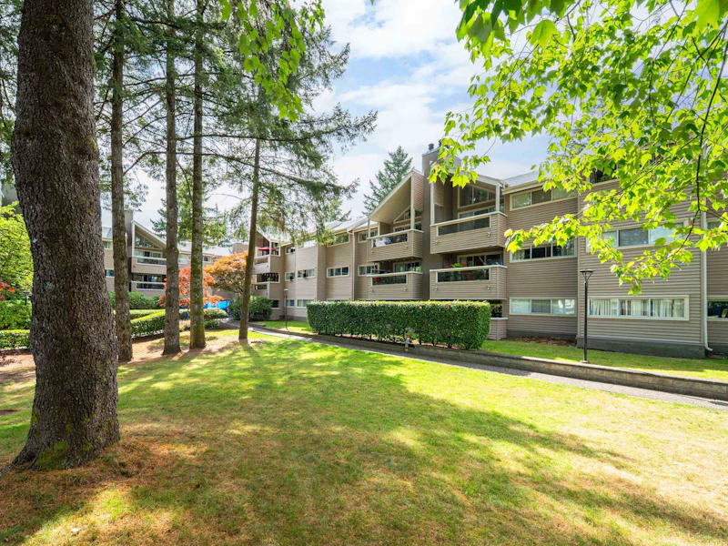 307 - 932 Robinson Street, Coquitlam BC V3J 7R8