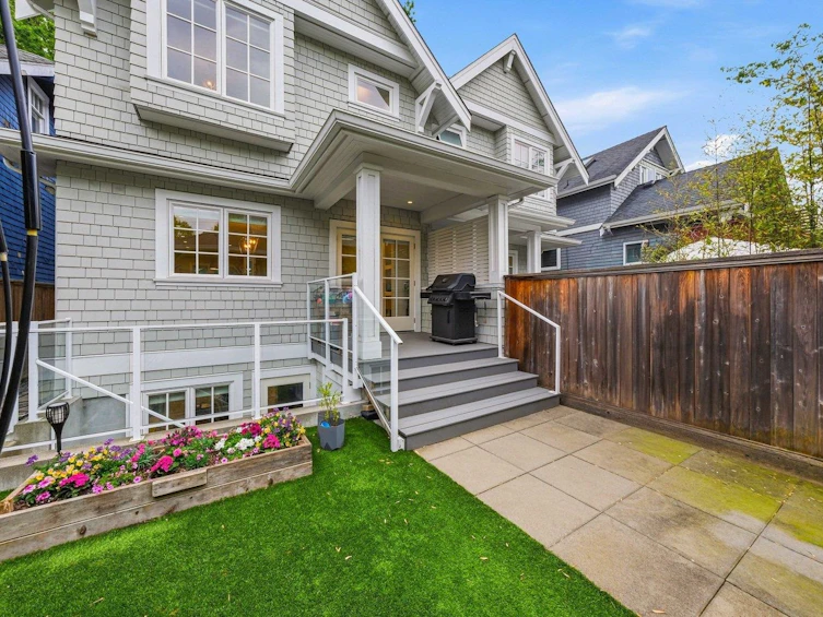 1242 E 23rd Avenue, Vancouver, BC, V5V 1Y9 - 31