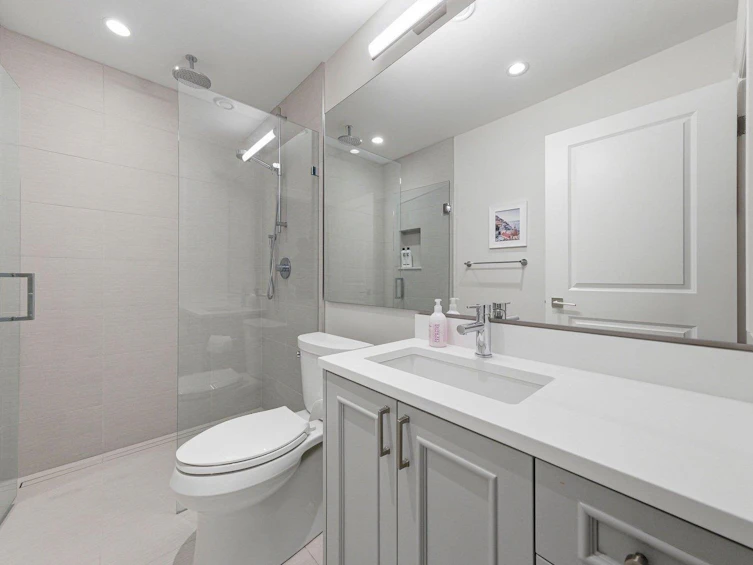 1242 E 23rd Avenue, Vancouver, BC, V5V 1Y9 - 26
