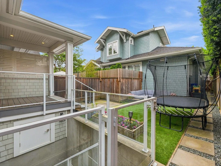 1242 E 23rd Avenue, Vancouver, BC, V5V 1Y9 - 32