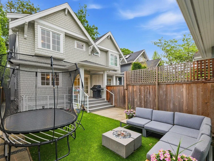 1242 E 23rd Avenue, Vancouver, BC, V5V 1Y9 - 29
