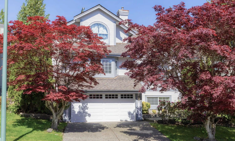 2905 Cliffrose Crescent