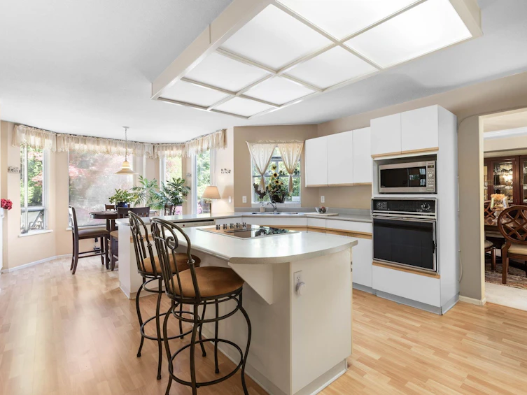 2905 Cliffrose Crescent, Coquitlam, BC, V3E 2S9 - 9