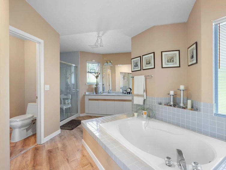 2905 Cliffrose Crescent, Coquitlam, BC, V3E 2S9 - 22
