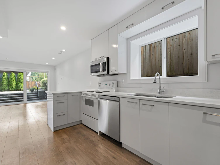 231 E 27 Street, North Vancouver, BC, V7N 1B7 - 36