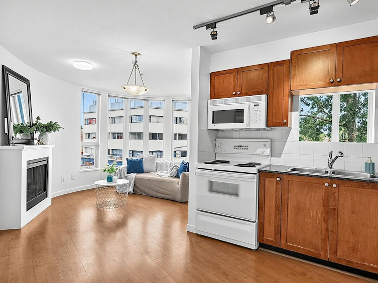 309-3089 Oak Street, Vancouver, BC, V6H 2K8 - 4