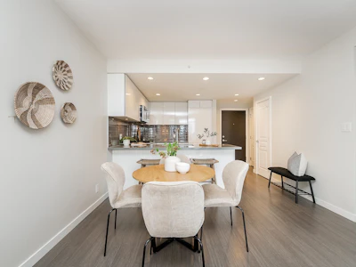 2207-3093 Windsor Gate - 5