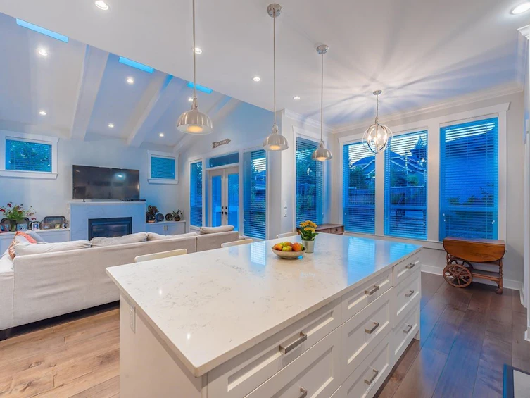 738 E 13th Street, North Vancouver, BC, V7L 2M7 - 6