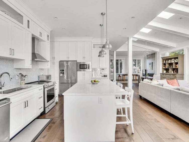 738 E 13th Street, North Vancouver, BC, V7L 2M7 - 4