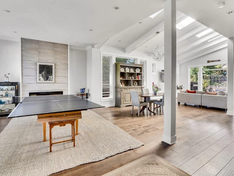 738 E 13th Street, North Vancouver, BC, V7L 2M7 - 10