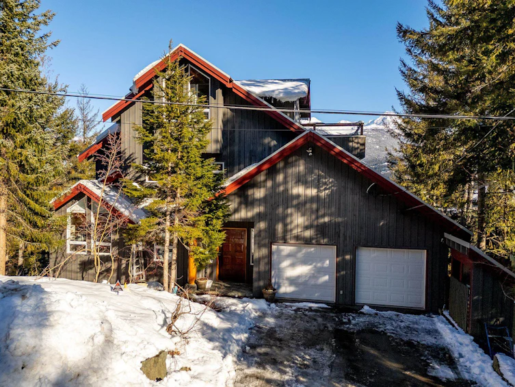 8373 Mountain View Drive, Whistler, BC, V8E 0G3 - 32