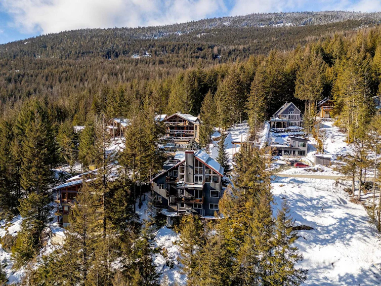 8373 Mountain View Drive, Whistler, BC, V8E 0G3 - 29