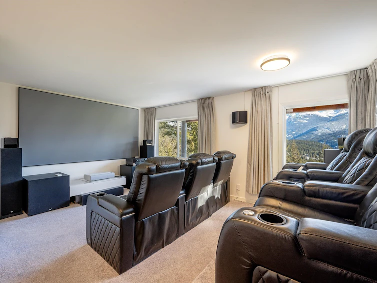 8373 Mountain View Drive, Whistler, BC, V8E 0G3 - 24