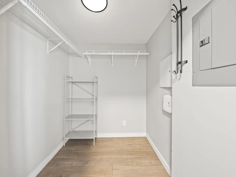 2202-689 Abbott Street, Vancouver, BC, V6B 0J2 - 22