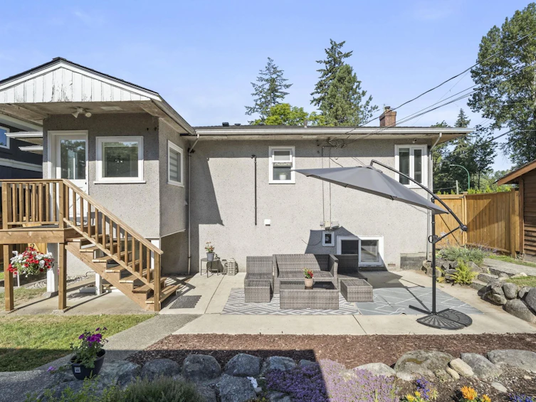 2510 Camrose Drive, Burnaby, BC, V5A 2Y5 - 37