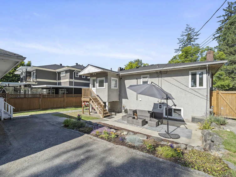 2510 Camrose Drive, Burnaby, BC, V5A 2Y5 - 39