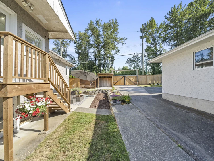 2510 Camrose Drive, Burnaby, BC, V5A 2Y5 - 36