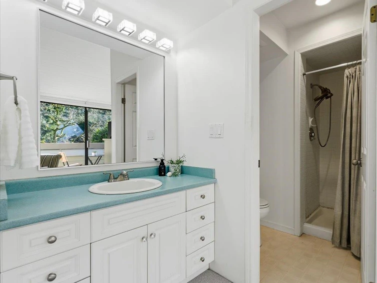 15-4957 Marine Drive, West Vancouver, BC, V7W 2P5 - 18