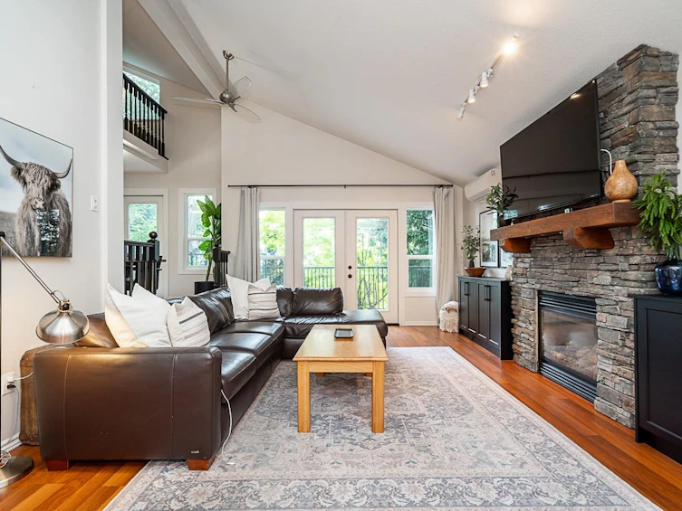 2724 St. Moritz Way, Abbotsford, BC, V3G 1C3 - 3