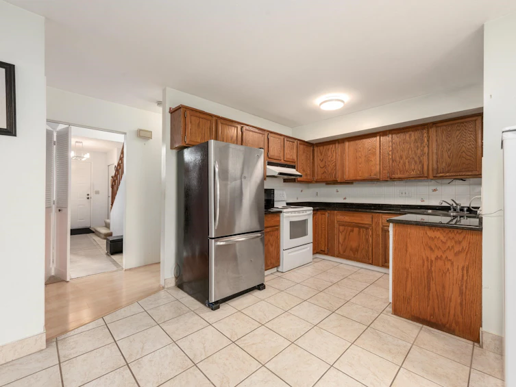 9241 Kingsley Court, Richmond, BC, V7A 4V8 - 9
