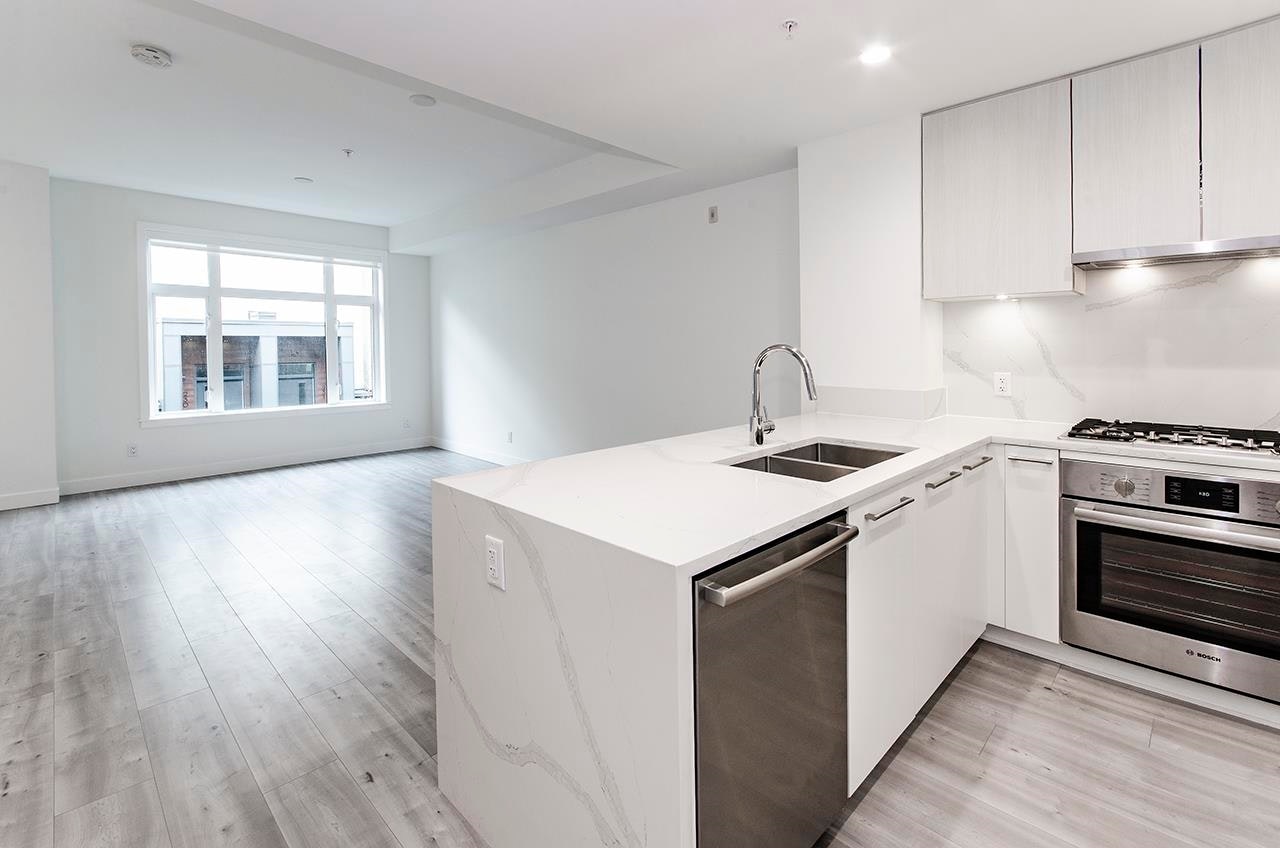 238-2035 Glenaire Drive, North Vancouver, BC, V7P 1Y2