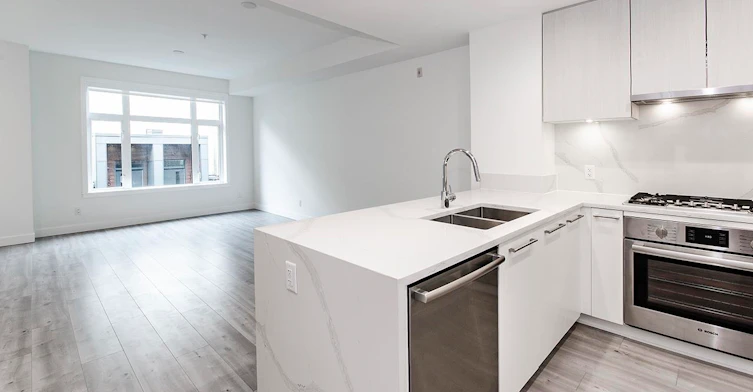 238-2035 Glenaire Drive, North Vancouver, BC, V7P 1Y2