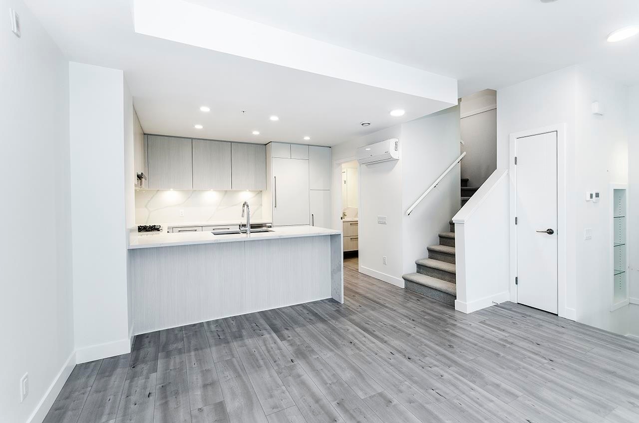 238-2035 Glenaire Drive, North Vancouver, BC, V7P 1Y2 - 4