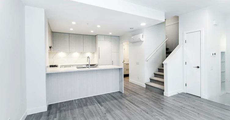 238-2035 Glenaire Drive, North Vancouver, BC, V7P 1Y2 - 4